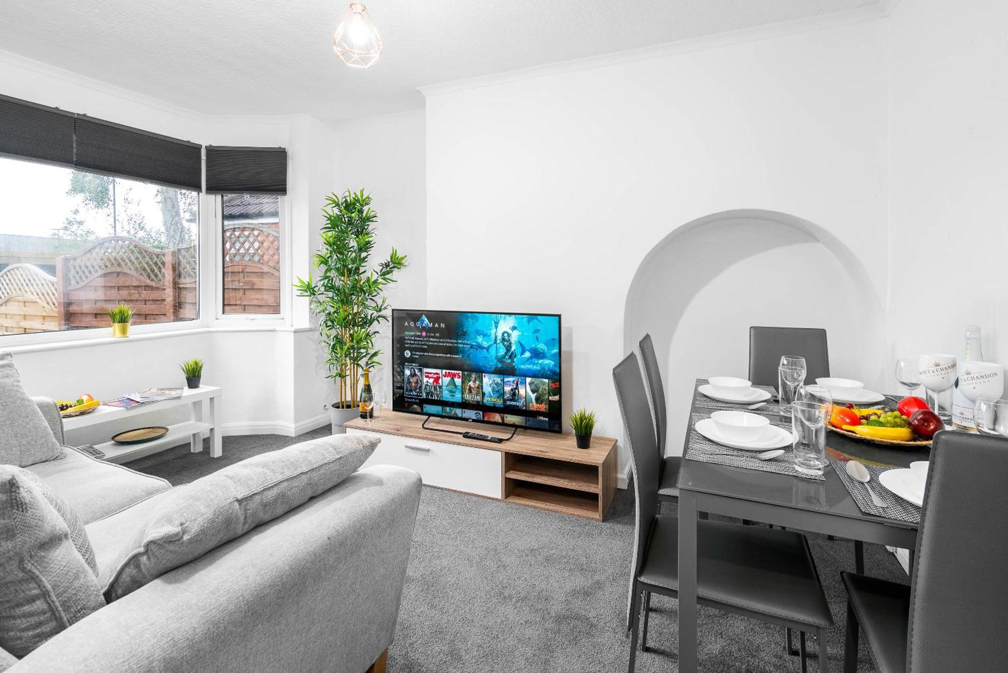 4 Bedroom House - Accommodates 7 - Garden - Parking - Netflix - Wifi - 559T Бірмінгем Екстер'єр фото